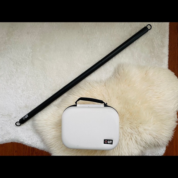 LIT Method Axis Smart Pilates Pack with Bar - Picture 4 of 4